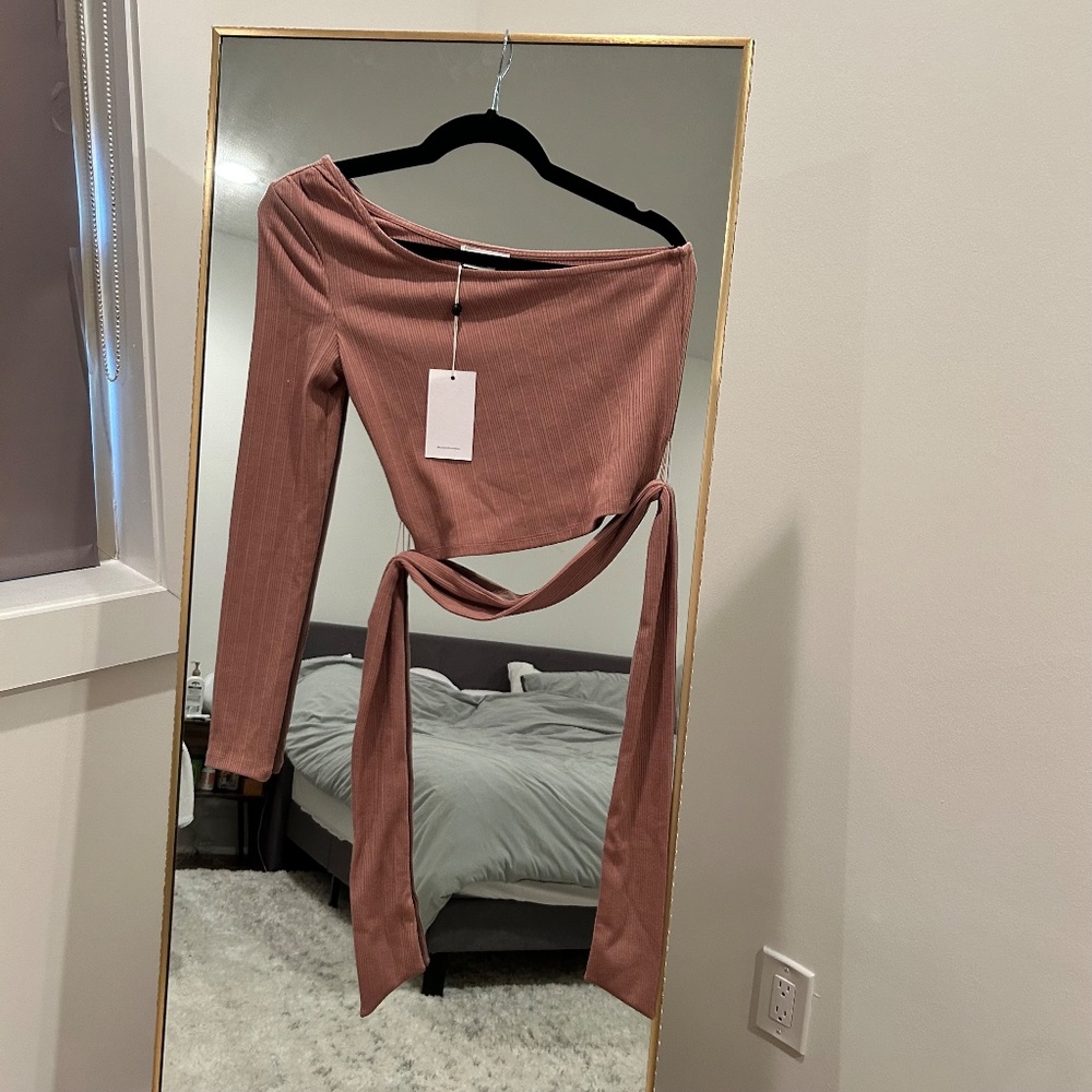 Rust Lovers & Friends Off-the-Shoulder Long Sleeve